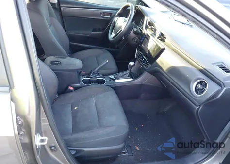 2018 Toyota Corolla Le z USA, uszkodzony, nr VIN 2T1BURHE4JC118514